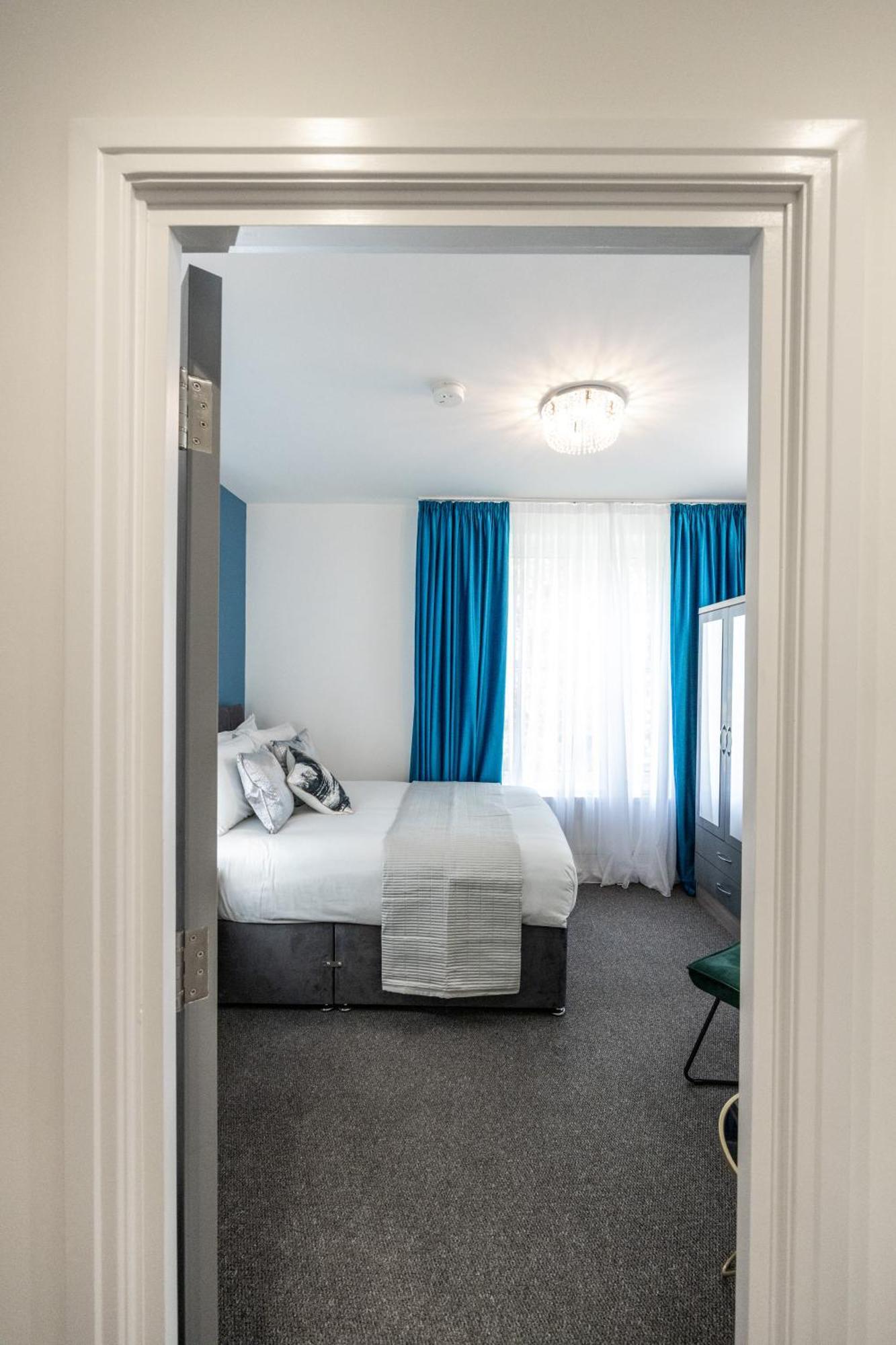 לונדון Cosy 4-Bedroom Apartment Next To Borough מראה חיצוני תמונה
